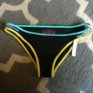 NWT VS Bikini Bottoms